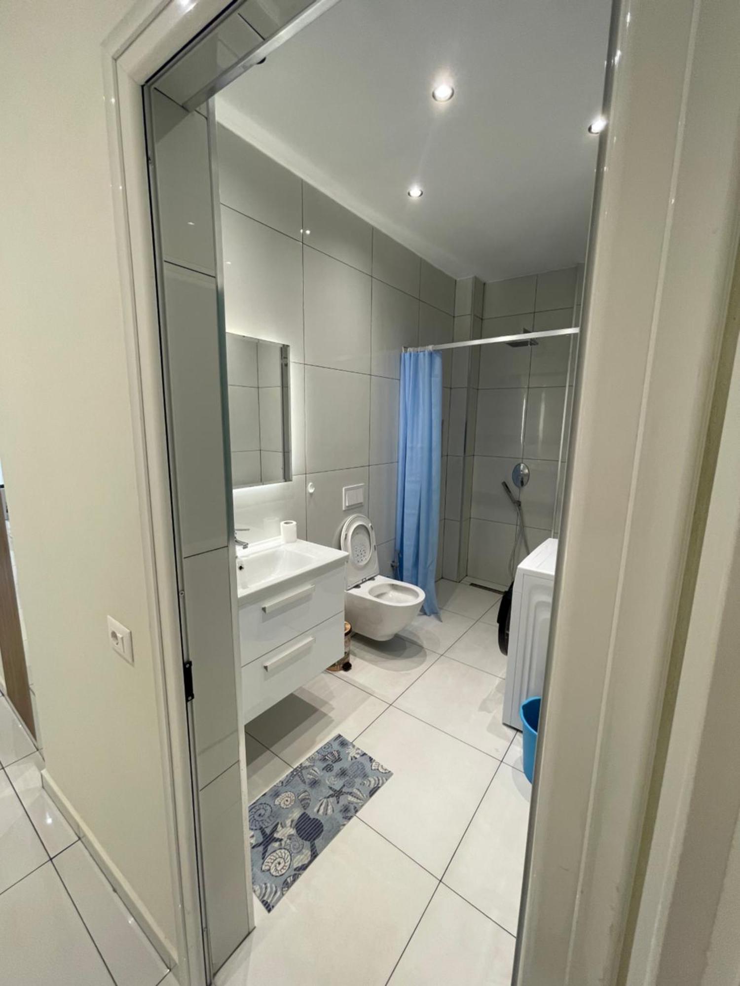 Franco Apartments ティラナ エクステリア 写真
