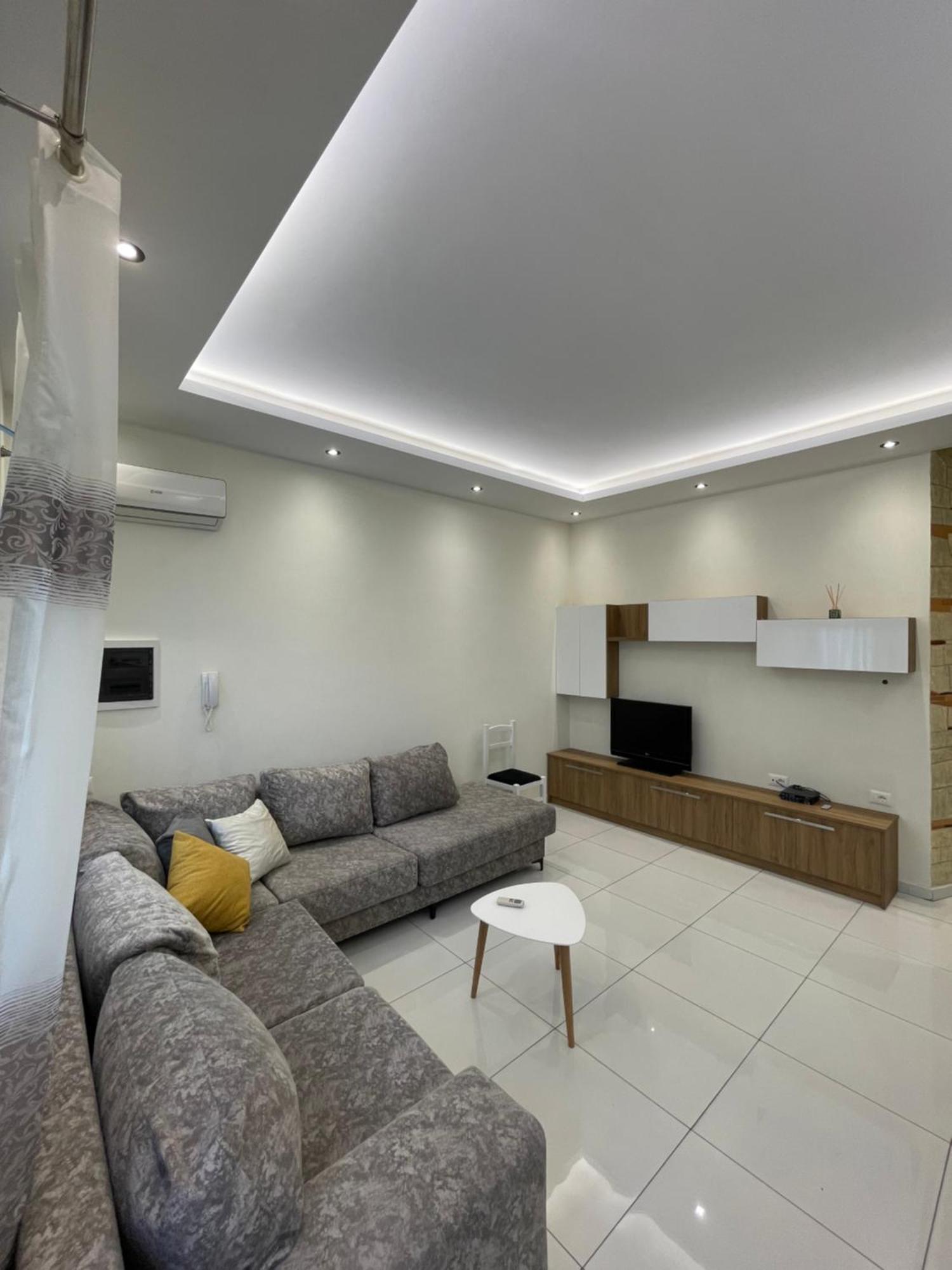 Franco Apartments ティラナ エクステリア 写真