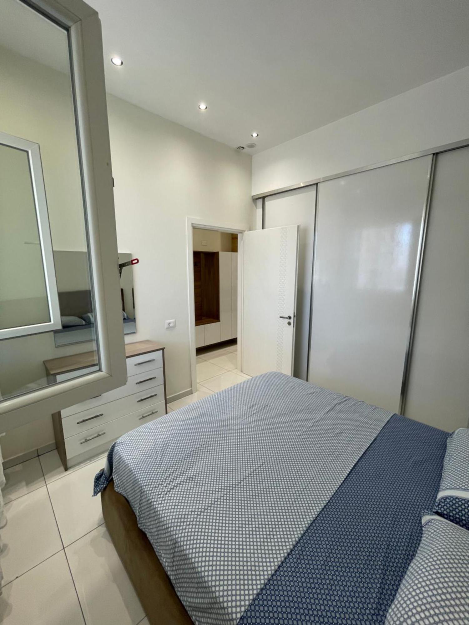 Franco Apartments ティラナ エクステリア 写真